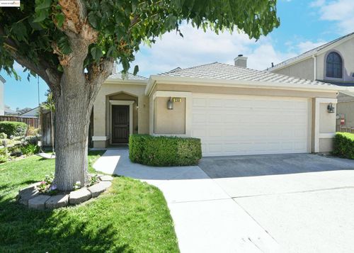 230 Robinwood Ave, Oakley, CA, 94561-3407 | Card Image