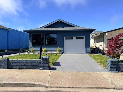 70 Margate St, Daly City, CA, 94015-2706 | Card Image