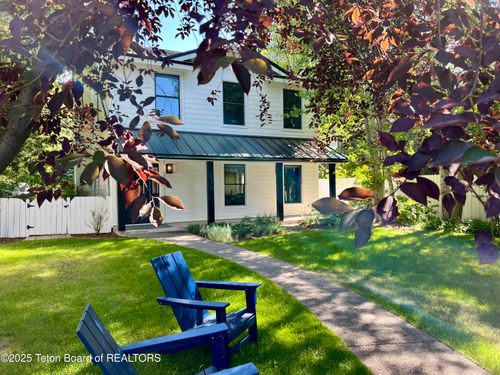 680 E Hansen Ave, Jackson, WY, 83001-8789 | Card Image