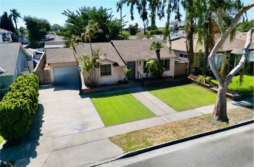 109 S Vermont Ave, Fullerton, CA, 92833-2923 | Card Image