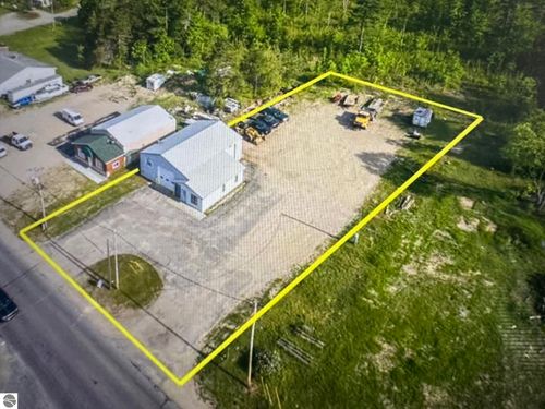 315 E Dresden St, Kalkaska, MI, 49646-8590 | Card Image