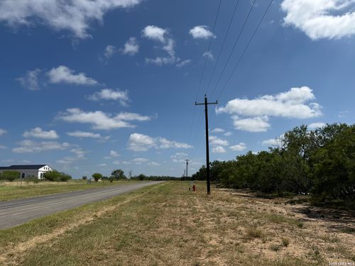 133 Sylashayes Loop, Pleasanton, TX, 78064-2754 | Card Image