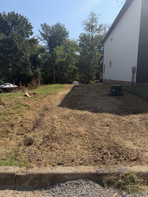 809 Gracey Ave, Clarksville, TN, 37040-4144 | Card Image