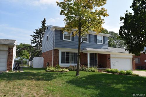 41318 Schoolcraft Rd, Plymouth, MI, 48170-2676 | Card Image