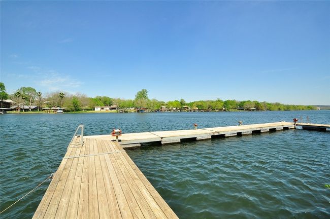 Day Docks in back of Lake Pointe on Lake Austin | Image 37
