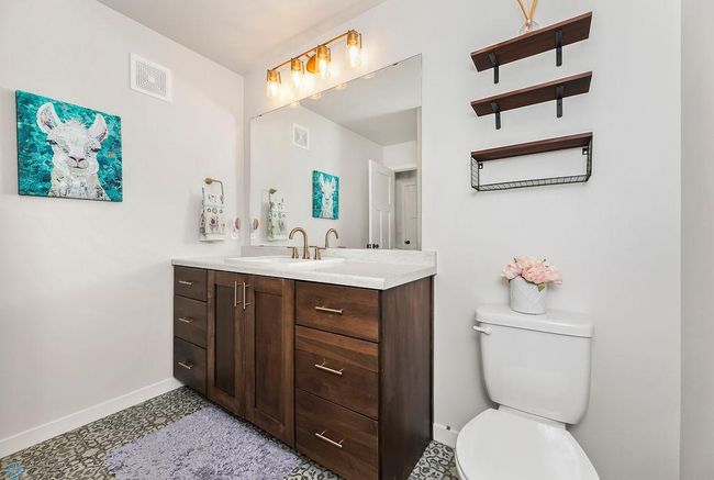 Full Bathroom (2nd Level) | Image 30