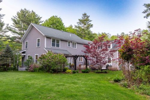 208 Benjamin Wentworth Dr, Chocorua, NH, 03817-4669 | Card Image