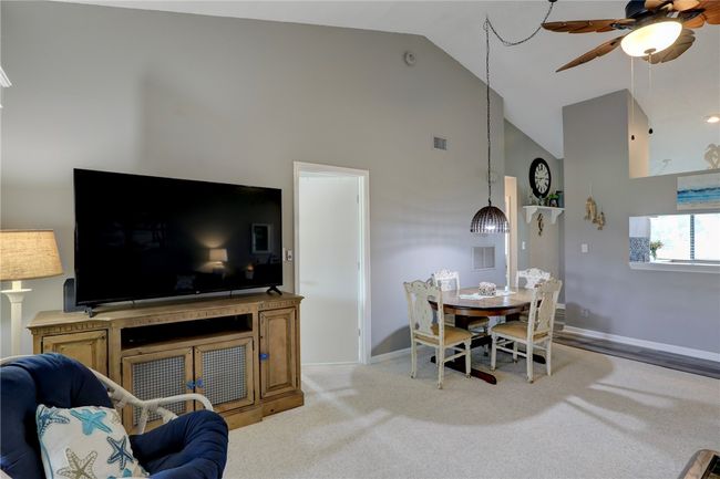 APT-4 - 5725 Pelican Pointe Dr, House attached with 2 bedrooms, 2 bathrooms and null parking in Sebastian FL | Image 10