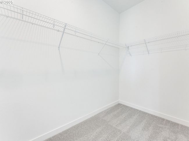 8431 Se Blanton St, House attached with 3 bedrooms, 3 bathrooms and 2 parking in Hillsboro OR | Image 23