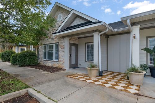 205-1725 Capital Cir Ne, Tallahassee, FL, 32308-0596 | Card Image