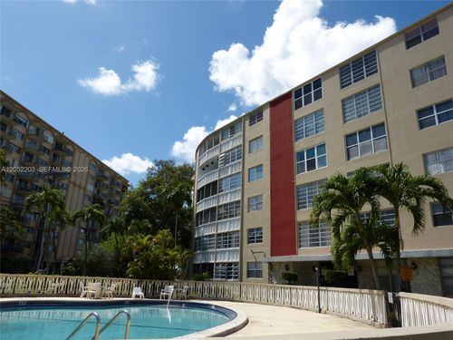 112a-1475 Ne 125th Ter, North Miami, FL, 33161-5270 | Card Image