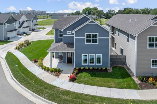 439 E Park Pl, Andover, KS, 67002-8974 | Card Image