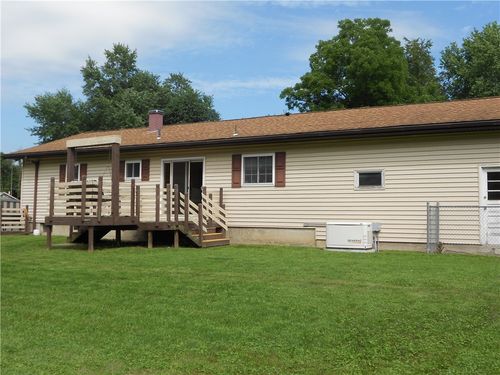 390 Merrill Pl, Elmira, NY, 14904-3017 | Card Image