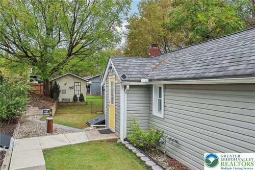 3203 Washington St, BETHLEHEM, PA, 18020-5628 | Card Image