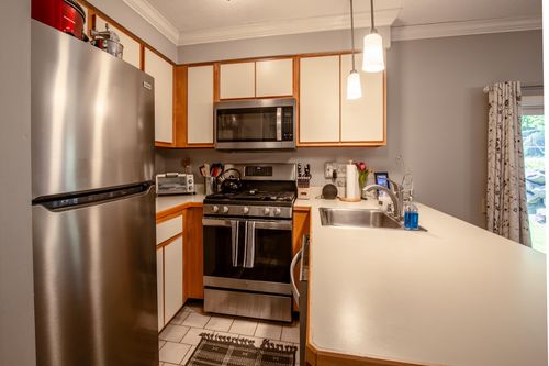 v31-151 Village Circle, Killington, VT, 05751 | Card Image