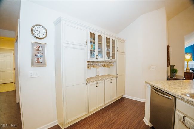 UNIT-203 - 9264 Sharrott Rd, Condo with 3 bedrooms, 2 bathrooms and null parking in Poland OH | Image 12
