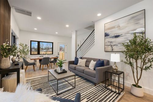 c-409 Crockett St, Austin, TX, 78704 | Card Image