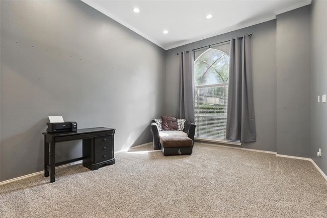 Front Living Area | Image 19