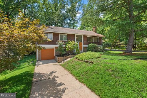 13 Farsta Ct, ROCKVILLE, MD, 20850-2747 | Card Image