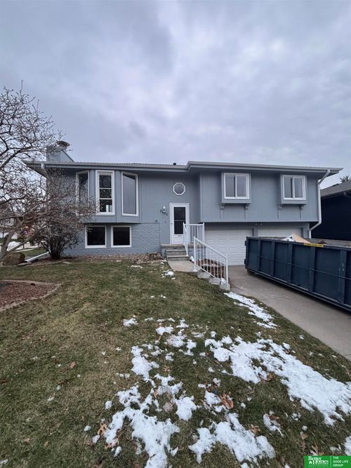 8655 Monroe St, Ralston, NE, 68127-4402 | Card Image