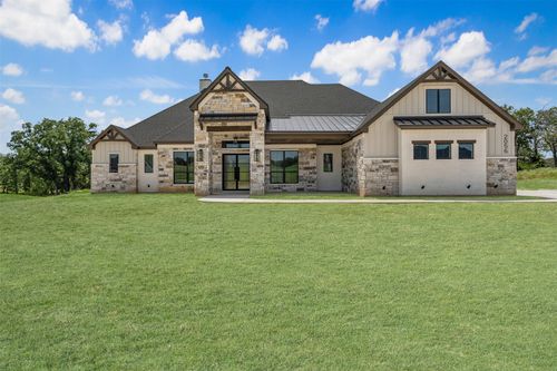 2056 Vaquero Dr, Weatherford, TX, 76088-3353 | Card Image