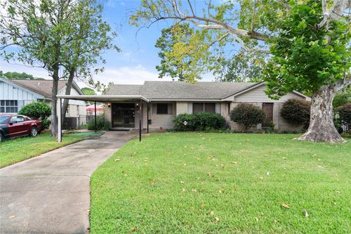 522 Rainy River Dr, Houston, TX, 77037-2017 | Card Image