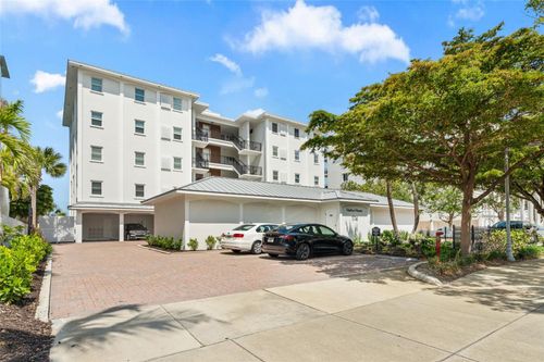 apt-21-174 Golden Gate Pt, SARASOTA, FL, 34236-6602 | Card Image