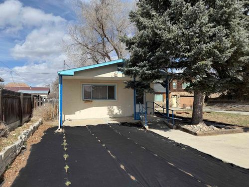 720 Richards St, Thermopolis, WY, 82443-3044 | Card Image
