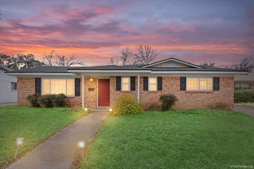 6319 Wiethorn Dr, Waco, TX, 76710-5626 | Card Image