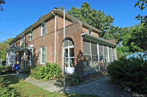 10 Wilson St, Newburgh, NY, 12550-4320 | Card Image
