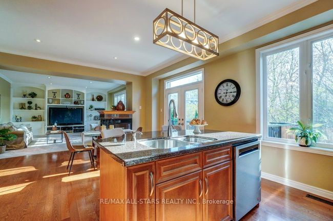 64 Button Cres, House other with 4 bedrooms, 5 bathrooms and 2 parking in Uxbridge ON | Image 15
