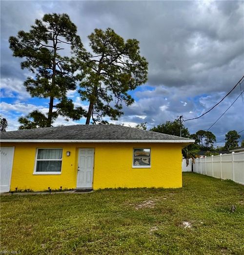 27101 Pine Ave, BONITA SPRINGS, FL, 34135-4974 | Card Image