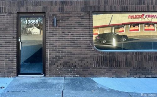 13655 Northline Rd, Southgate, MI, 48195-1802 | Card Image
