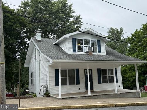 344 Port Clinton Ave, Hamburg, PA, 19526-1713 | Card Image