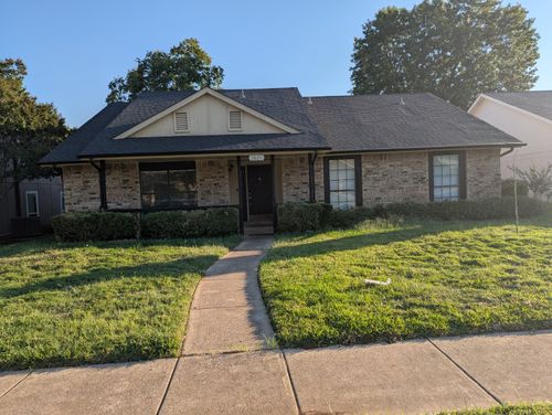 2821 Stratford Ln, Flower Mound, TX, 75028-1549 | Card Image
