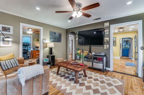 9235 E Lake Highlands Dr, Dallas, TX, 75218-2722 | Card Image