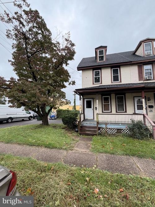 534 Columbus Rd, Burlington, NJ, 08016-1831 | Card Image
