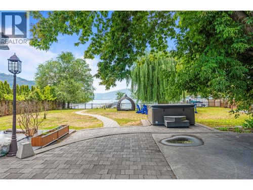2640 Lakeshore Rd, Vernon, BC, V1H1N1 | Card Image