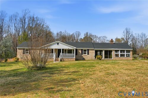 287 Taylor Ln, Tappahannock, VA, 22560-5973 | Card Image