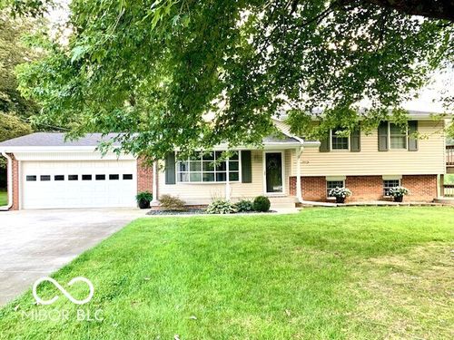 10701 S 400 W, Columbus, IN, 47201-9339 | Card Image