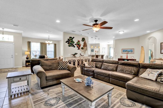 337 Sebastian Crossings Blvd, House other with 3 bedrooms, 2 bathrooms and null parking in SEBASTIAN FL | Image 8