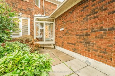 5202 Buttermill Crt, House other with 4 bedrooms, 4 bathrooms and 6 parking in Mississauga ON | Image 3