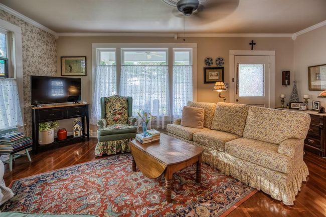 314 W Vulcan St, House other with 2 bedrooms, 1 bathrooms and 1 parking in Brenham TX | Image 7