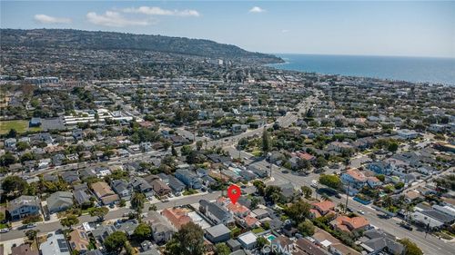 1021 Avenue D, Redondo Beach, CA, 90277-4990 | Card Image