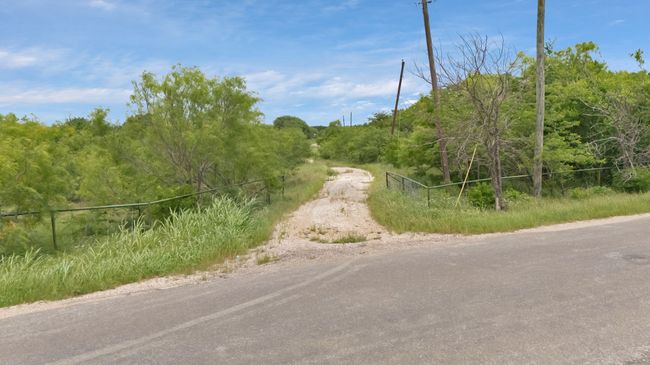 817 Marion Rd, Home with 0 bedrooms, 0 bathrooms and null parking in Venus TX | Image 4