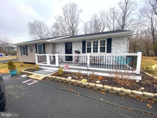 716 Clay St, Woodbine, NJ, 08270-2155 | Card Image