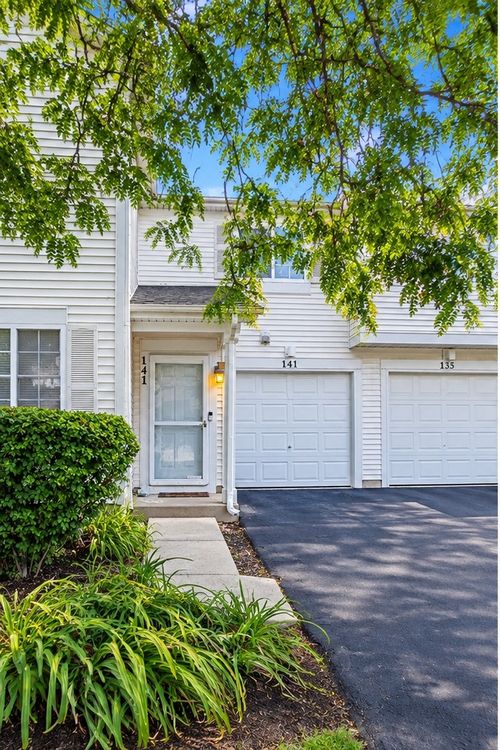 141-141 Heather Glen Dr, Aurora, IL, 60504-6685 | Card Image