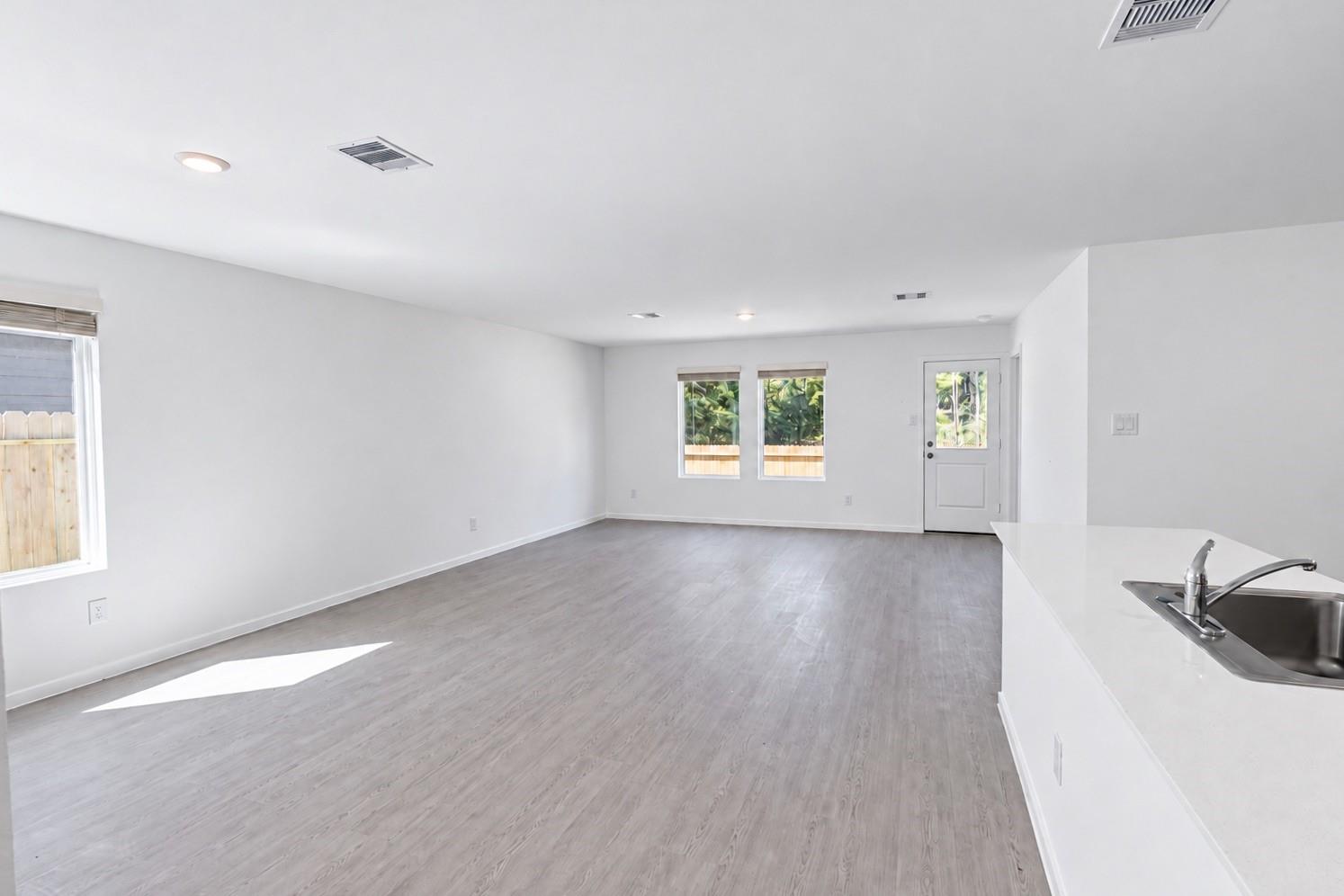 Residential Lease in Conroe 3