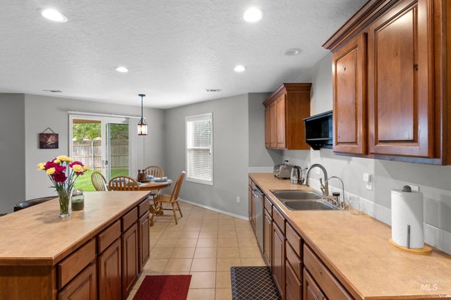 9143 W Alderberry Dr, House other with 5 bedrooms, 3 bathrooms and 2 parking in Boise ID | Image 11