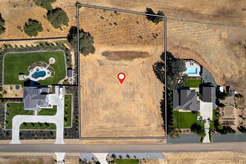 18895 E Sierra View Ct, Clements, CA, 95227-7197 | Card Image